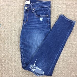 Abercrombie & Fitch Ripped Jeans. Size 28W